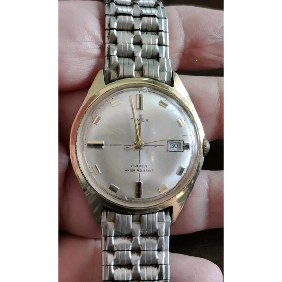 Vintage Timex 21 Jewel Men's Watch Water Resistant Works!
